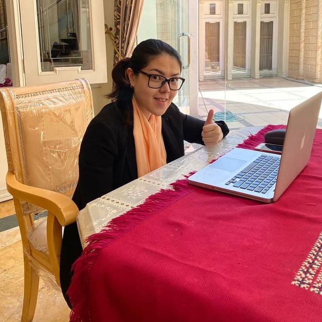 6 Potret Tina Toon Jadi Anggota DPRD DKI, Rapat Hingga Terjun Lapangan