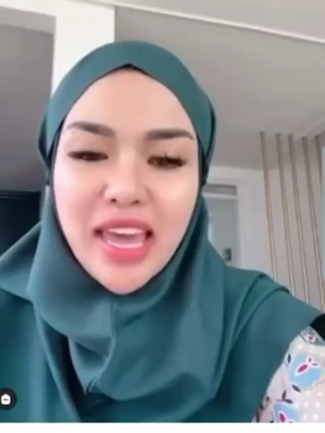 Unggahan Medina Zein. (Foto: Instagram @medinazein)