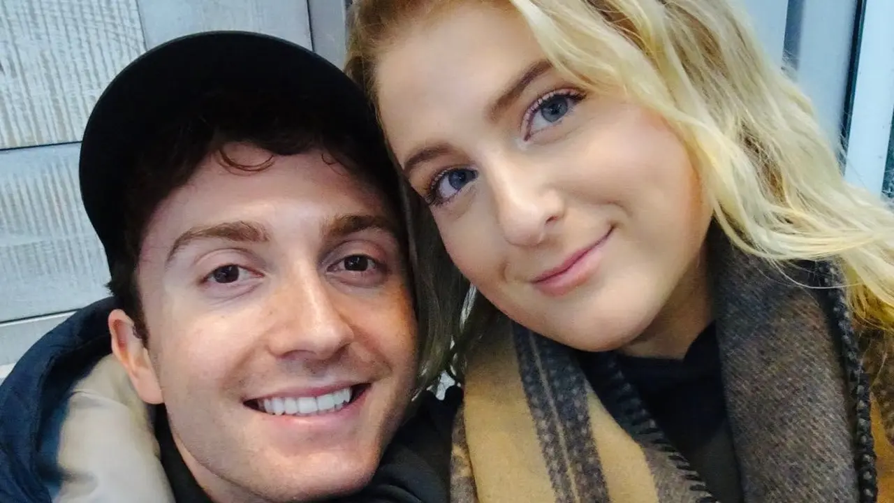 Umumkan Hamil Anak Pertama, Ini 6 Potret Mesra Meghan Trainor dan Suami