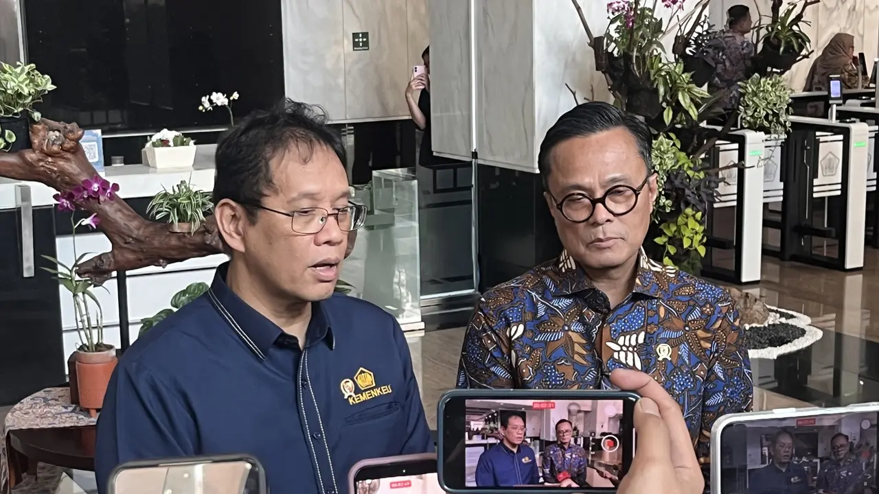 Purbaya Bahas Pengalihan Aset KCIC ke Kemenkeu Dengan Danantara.