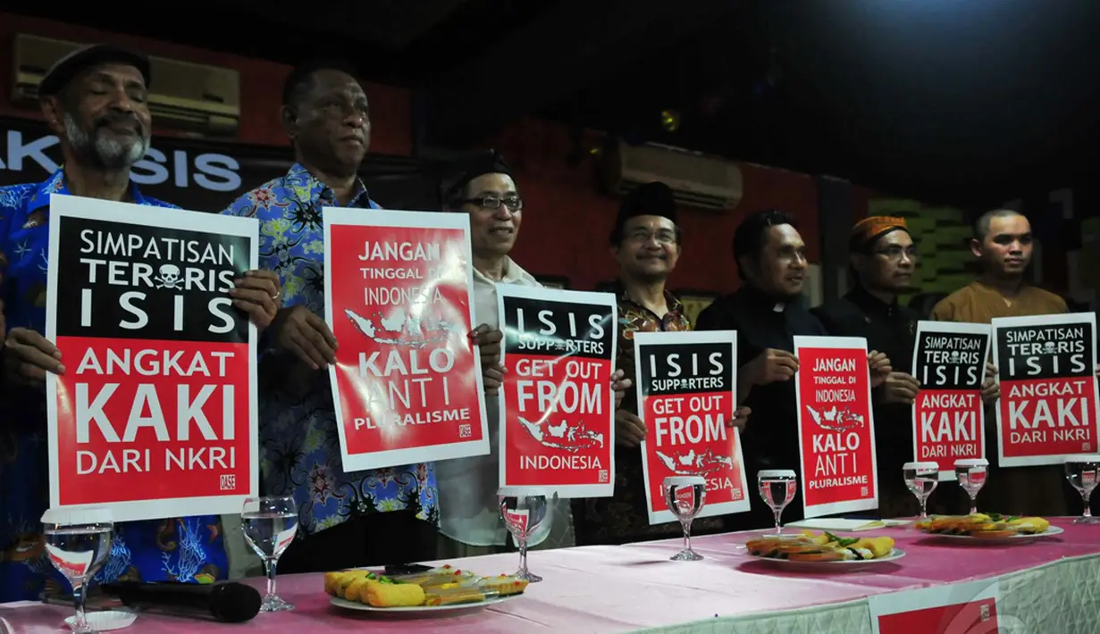 Ketiga, mendesak pemerintahan RI untuk mengambil tindakan preventif terhadap gerakan ISIS di NKRI. Keempat, menyesalkan pihak pemerintah yang membiarkan atau tidak tegas terhadap ISIS, Jakarta, Senin (04/08/2014) (Liputan6.com/Johan Tallo)