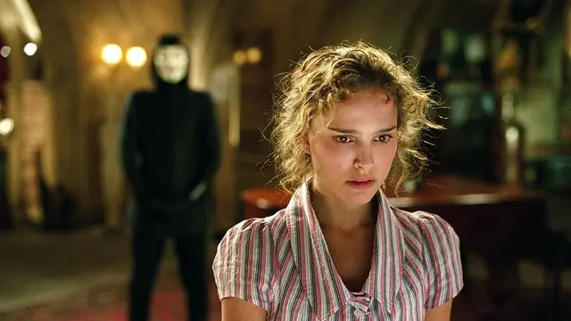 V For Vendetta (2005)