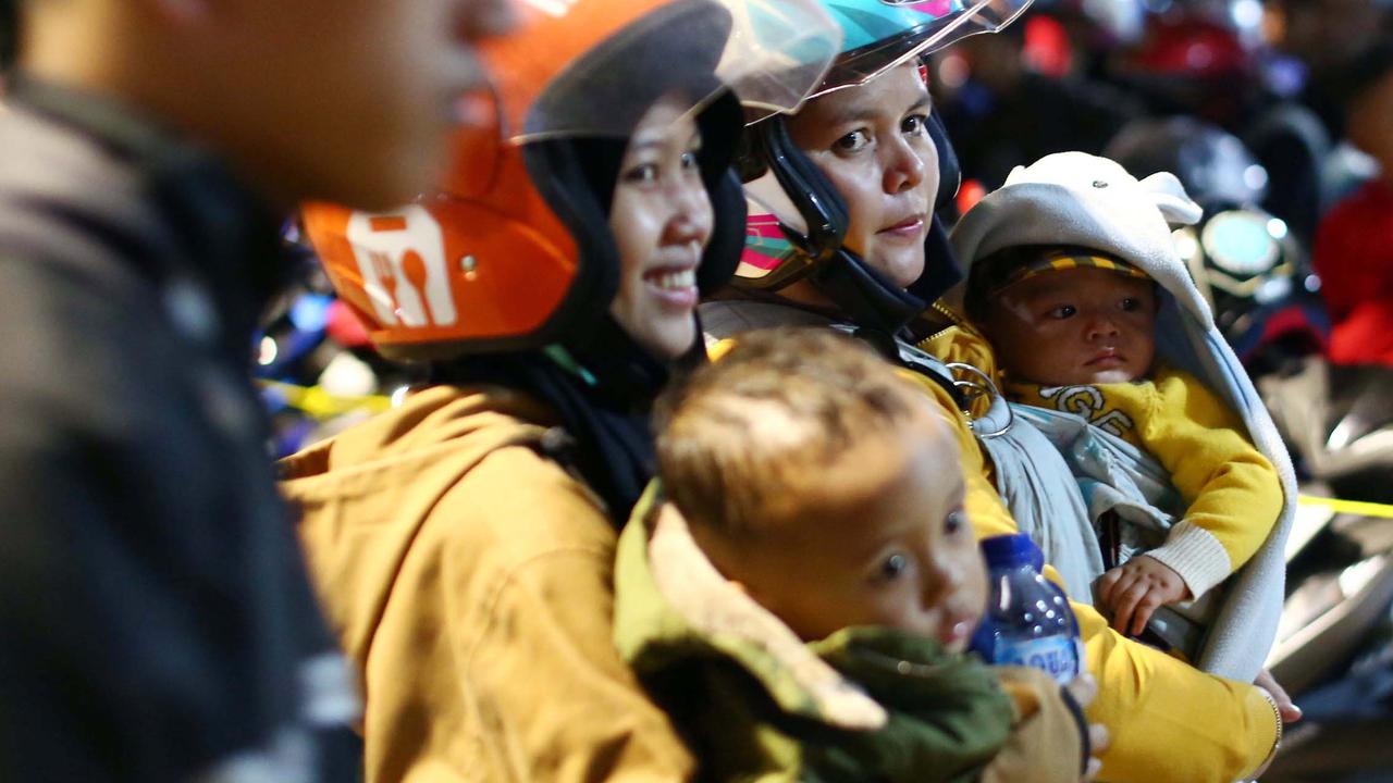 Tips Aman Mudik Sepeda Motor Bersama Anak: Keselamatan Utama