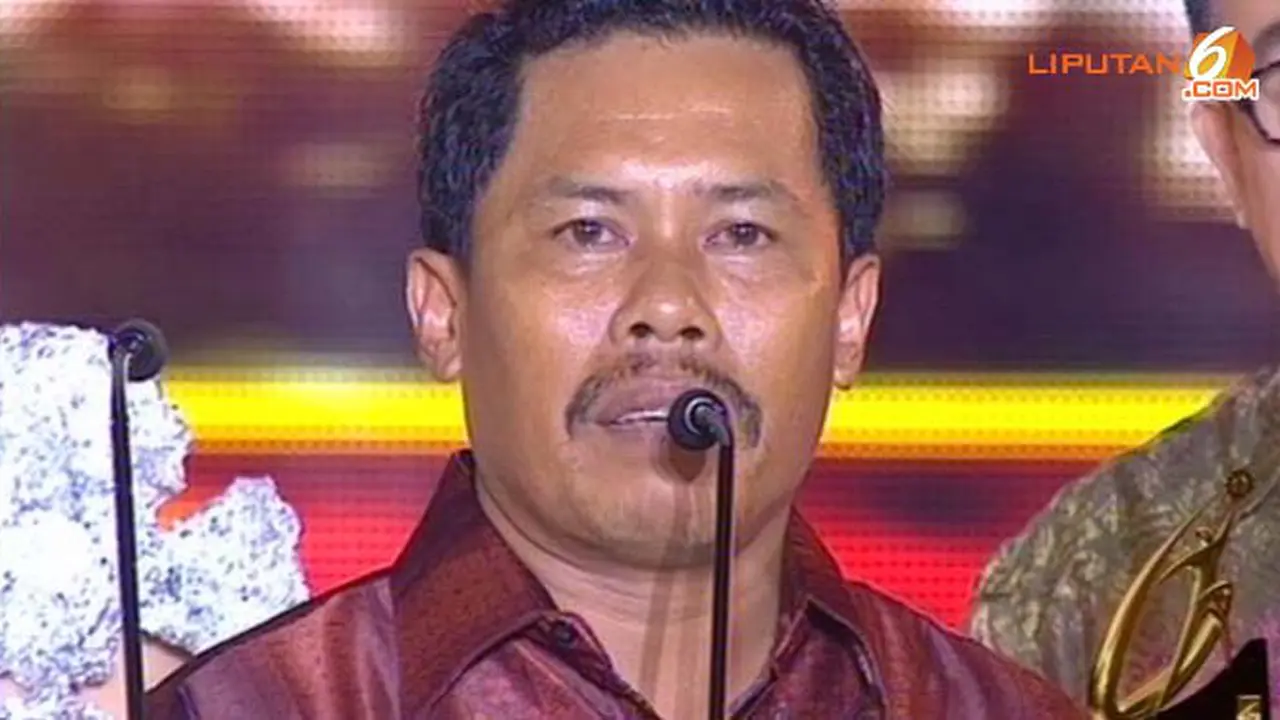 anas-tika-130523c.jpg