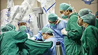 Sejumlah keuntungan operasi bedah dengan bantuan robot (robotic surgery) bisa disebut satu per satu. 
