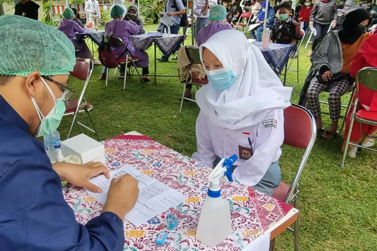 Vaksinasi pelajar LPEI
