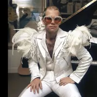Taron Egerton, perankan Elton John di film Rocketman. foto: Youtube