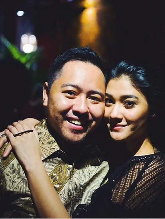 "Nay kok apa pacarannya nggak kelamaan? Tapi ya balik lagi, kita kan masing-masing punya kesiapan sendiri, ada banyak hal yang juga harus dibicarakan. Jadi untuk sekarang aku nggak berpikiran untuk terlalu memburu buru," jelasnya. (Instagram/naymirdad)