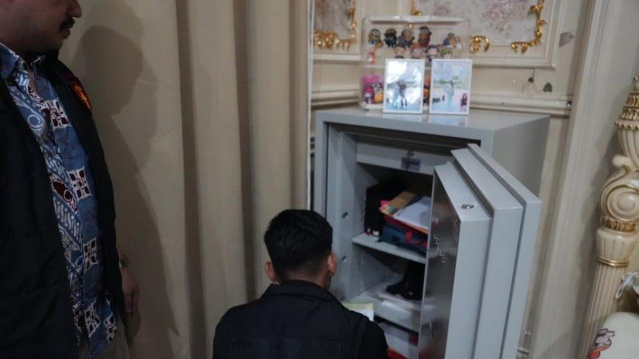 Kejari Karawang Geledah dan Segel Kantor PT BAS Terkait Dugaan Korupsi KPR BTN