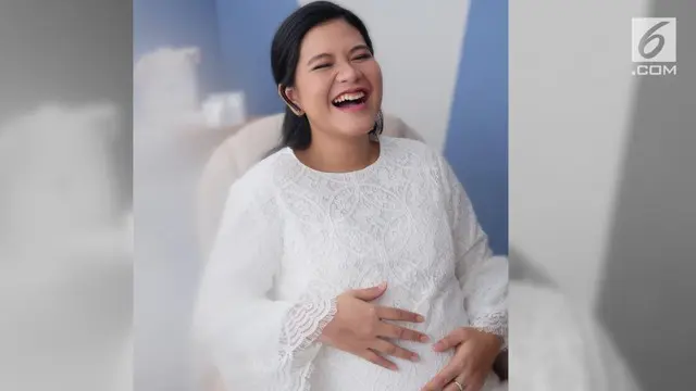 VIDEO: Kahiyang Melahirkan, Jokowi Punya Cucu Perempuan