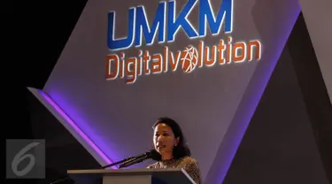 Menteri BUMN Rini Soemarno memberi sambutan saat hadir di UMKM Digital Solution di JI Expo Kemayoran Jakarta, Minggu (17/12). Menyambut HUT ke 121, PT BRI (Persero) Tbk menyelenggarakan kegiatan bertajuk UMKM Digitalvolution. (Liputan6.com/Faizal Fanani)