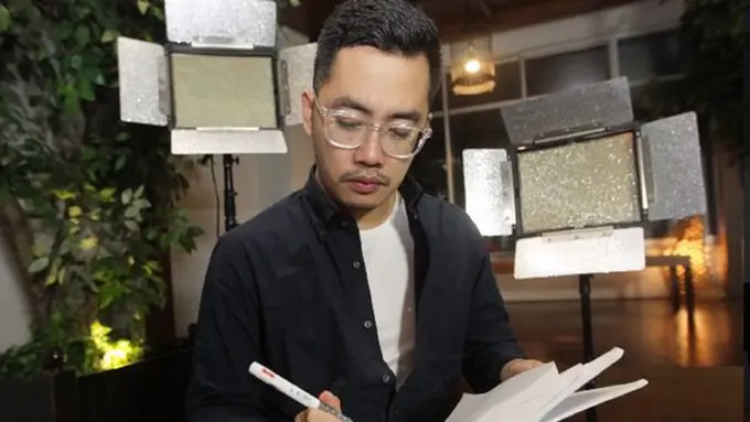 Kisah Dennis Adishwara/copyright Vemale.com/Anisha