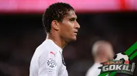 Video replay penyelamatan tak biasa yang dilakukan bek Bordeaux, Pablo yang berhasil menggagalkan peluang 100% gol.