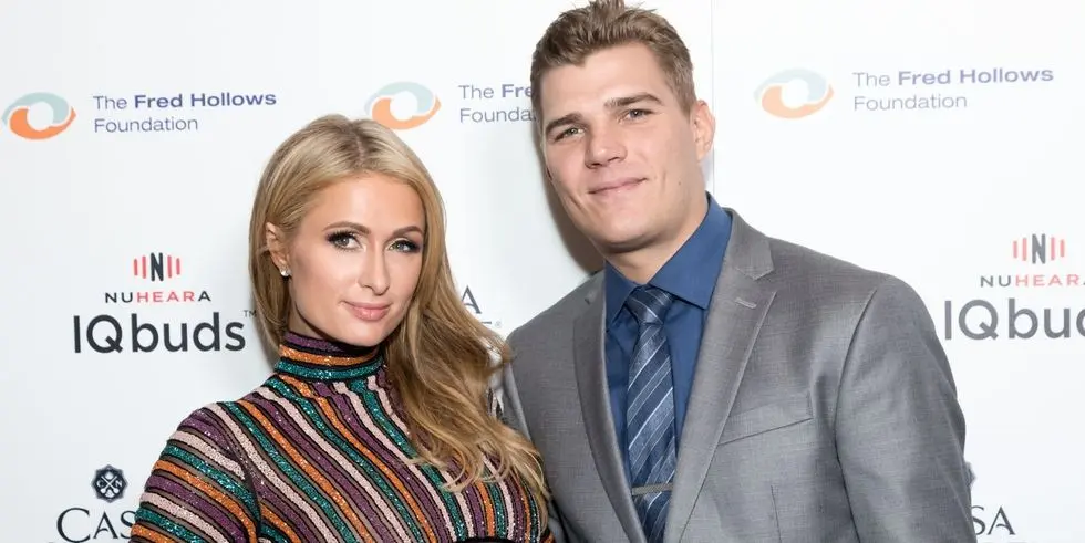 Paris Hilton mengumumkan bahwa ia sudah bertunangan dengan Chris Zylka di awal tahun 2018. (Getty Images - Cosmopolitan)