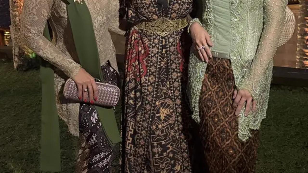 9 Gaya Elegan Para Selebritis Kenakan Wastra Nusantara saat Akad Nikah Luna Maya dan Maxime Bouttier, dari Ashanty-Cinta Laura