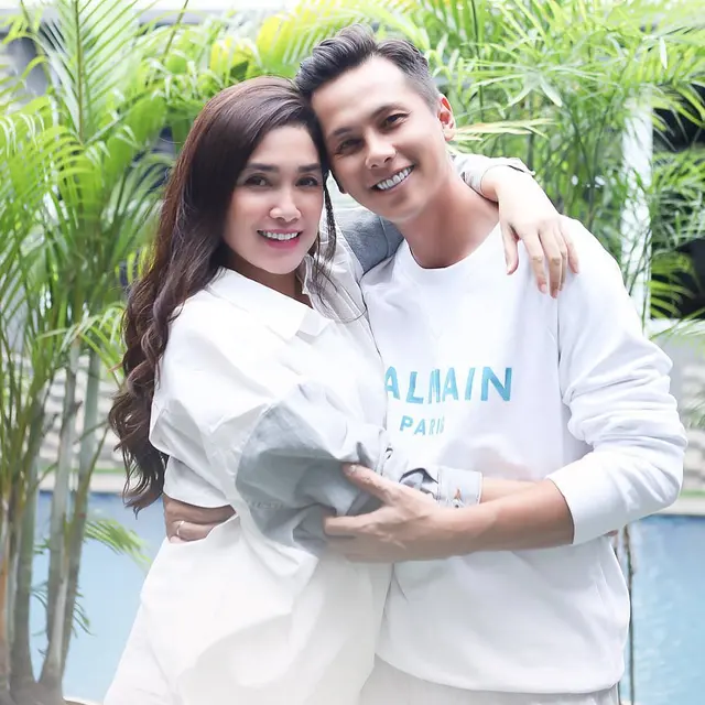 Andhika Pratama dan Ussy Sulistiawaty