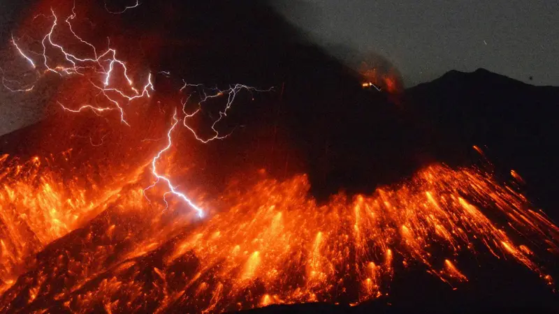 Erupsi di Gunung Sakurajima