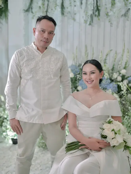 Kalina pun mengaku bahwa ini memang settingan. Namun ia melanjutkan, namun bukan manusia yang mengatur segalanya. Namun ada campur tangan sang pencipta. (Instagram/kalinaoctaranni)