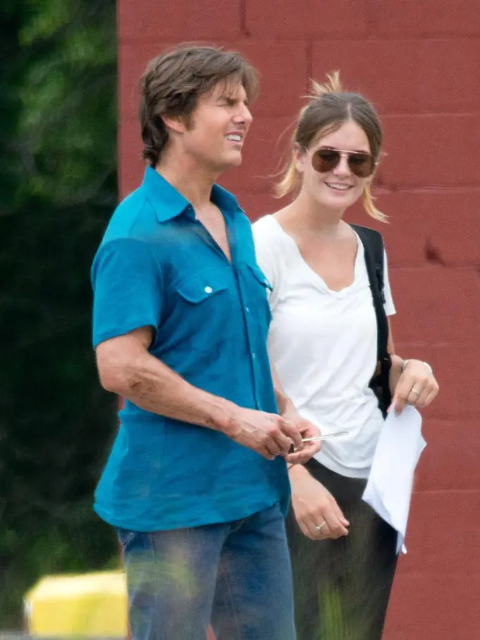 [Bintang] Tom Cruise dan Emily Thomas