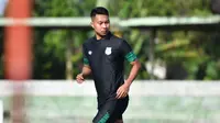 Pemain baru PSMS Medan, Gustur Cahyo Putro. (Bola.com/Nandang Permana)