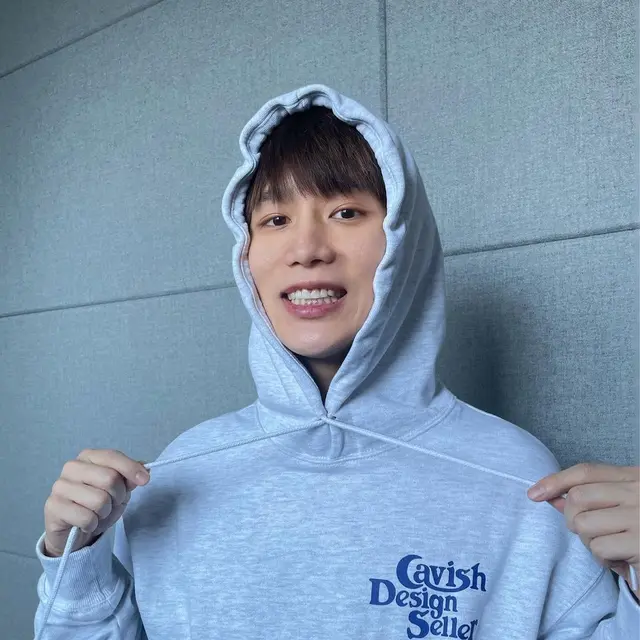 Taeil NCT Dipecat! SM Entertainment Konfirmasi Keterlibatannya dalam Kasus Pidana (Instagram/ mo.on_air)