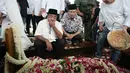 Ibunda dari Gubernur Banten Rano Karno, Lily Istiarti telah menghembuskan napas terakhirnya pada usia 77 tahun pada Minggu, 6 Desember 2015, sekitar pukul 18.00 Wib, di RS Puri Cinere, Depok, Jawa Barat. (Andy Masela/Bintang.com)