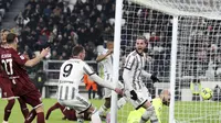 Adrien Rabiot mencetak gol keempat Juventus dalam pertandingan Liga Italia melawan Tornio di Allianz Stadium, Rabu (1/3/2023) dini hari WIB. Juventus menang 4-2 atas Torino. (Tano Pecoraro/LaPresse via AP)