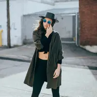 Ilustrasi fashion. Sumber foto: unsplash.com/Eli deFaria.