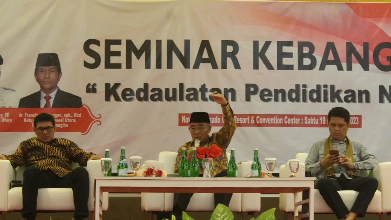 Menko PMK Muhadjir Effendy menjadi narasumber dalam seminar Kedaulatan Pendidikan Nasional di Novotel, Manado, Sabtu, 19 Agustus 2023. (Istimewa)