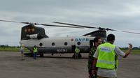 Helikopter milik BNPB yang bantu penanganan Covid-19 dan bencana di Sumbar. (Liputan6.com/ Novia Harlina)