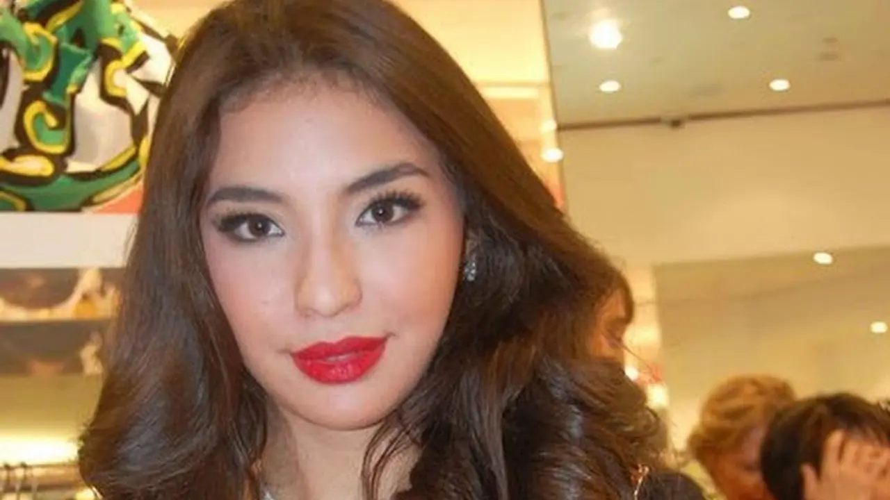 [Bintang] Manohara