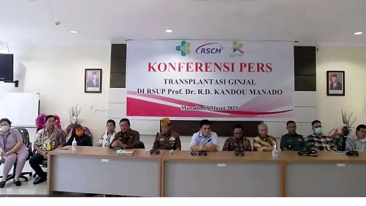 Tim dokter RSUP Prof. Dr. RD Kandou Manado sukses melakukan operasi transplantasi ginjal hari ini, Sabtu (18/3).