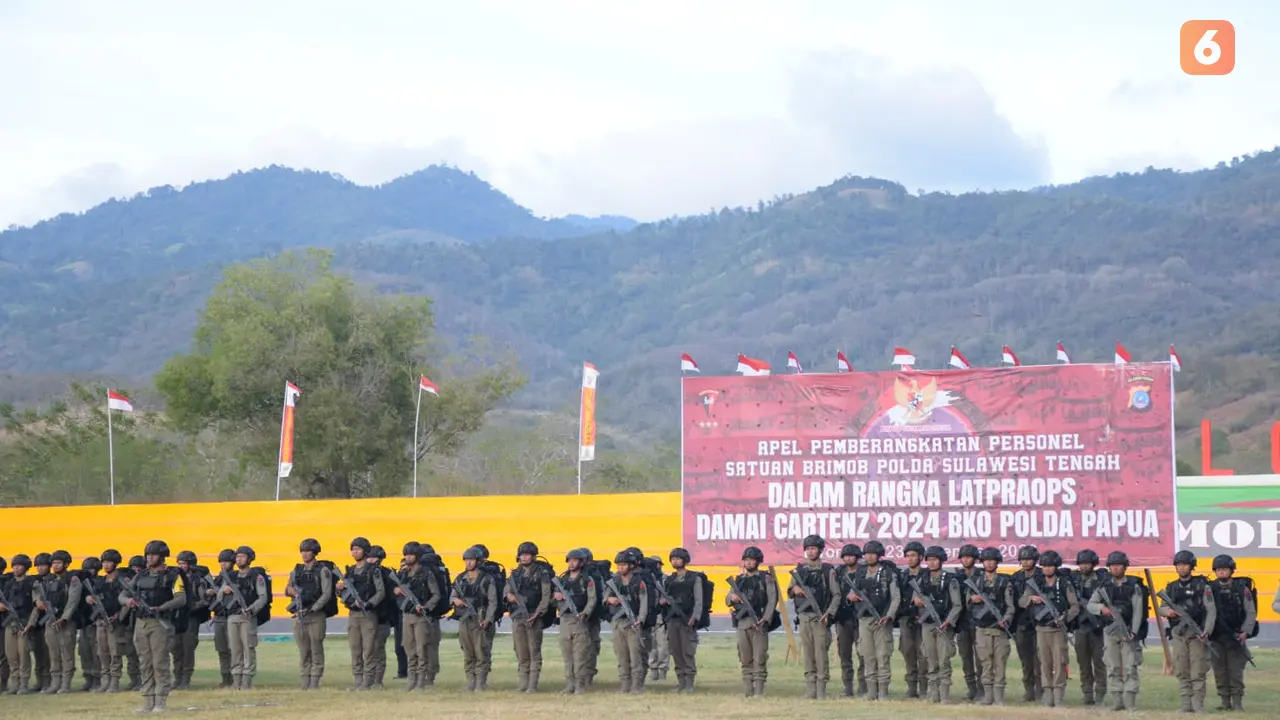 Personel Brimob Sulteng diberangkatkan untuk pelatihan praoperasi Damai Cartenz