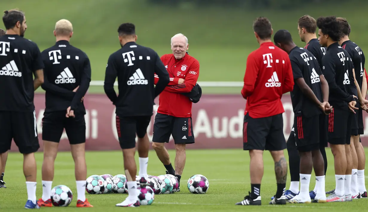 Pemain Bayern Munchen saat mengikuti sesi latihan jelang bergulirnya kompetisi Liga Jerman di Munich, Jerman, Sabtu (12/9/2020). Bayern Munchen akan menghadapi Schalke pada laga pembuka kompetisi Liga Jerman musim 2020/2021. (AP Photo/Matthias Schrader)