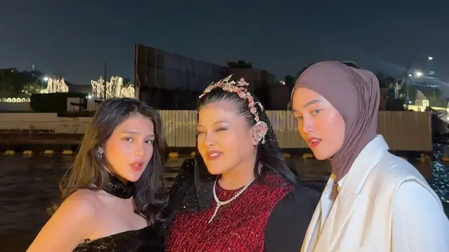 Potret Davina Karamoy Liburan di Thailand (credit: https://www.instagram.com/davinaakaramoy/)