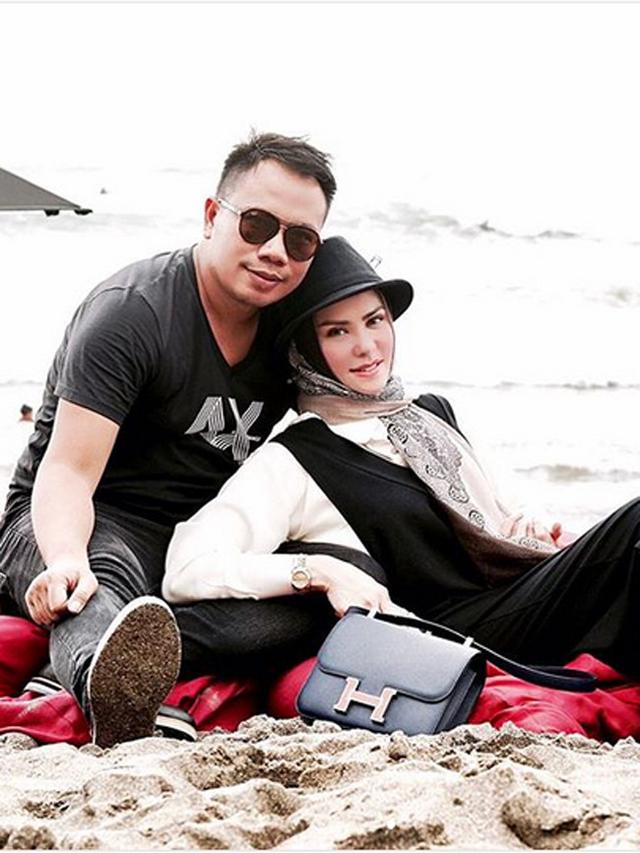 [Bintang] Vicky Prasetyo dan Angel Lelga