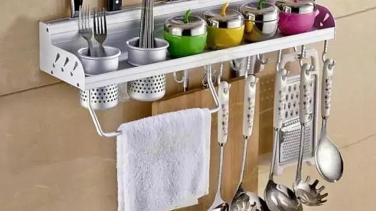 5 Rekomendasi Desain Rak Dapur Minimalis yang Rapi dan Modern
