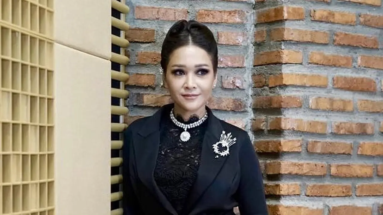 [Bintang] Maia Estianty