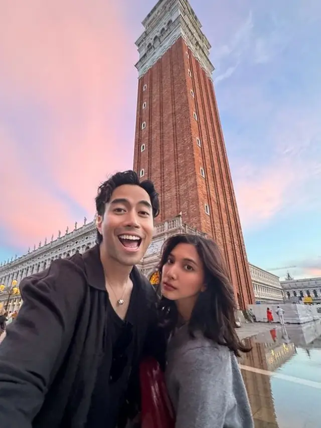 Vidi Aldiano dan Sheila Dara liburan bareng (Instagram/vidialdiano)