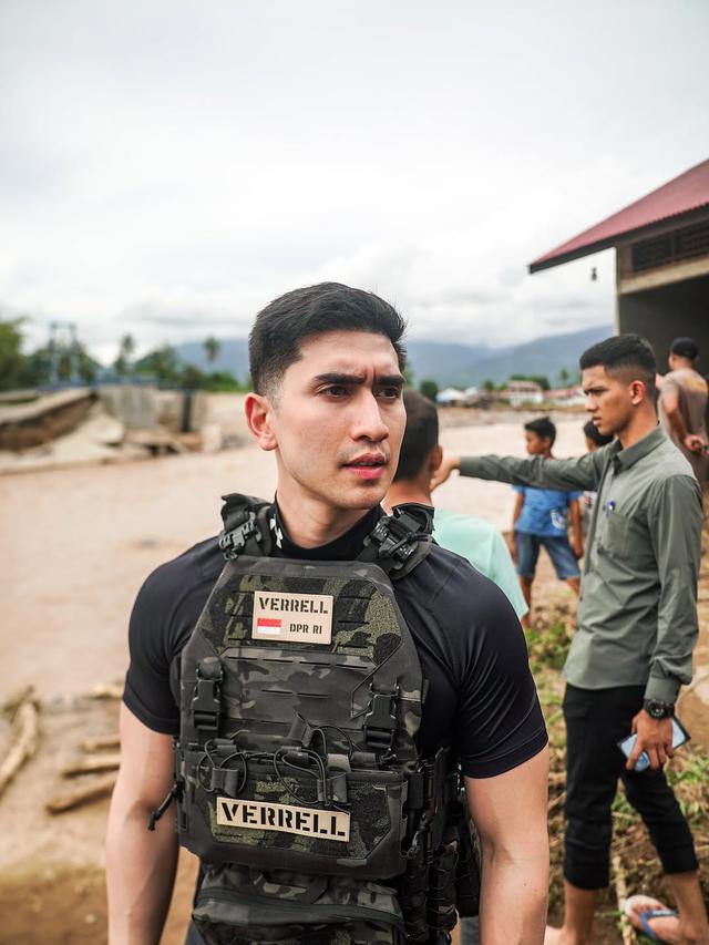 6 Artis Terjun Langsung Bantu Korban Banjir Sumatera, Verrell Bramasta Tuai Sorotan