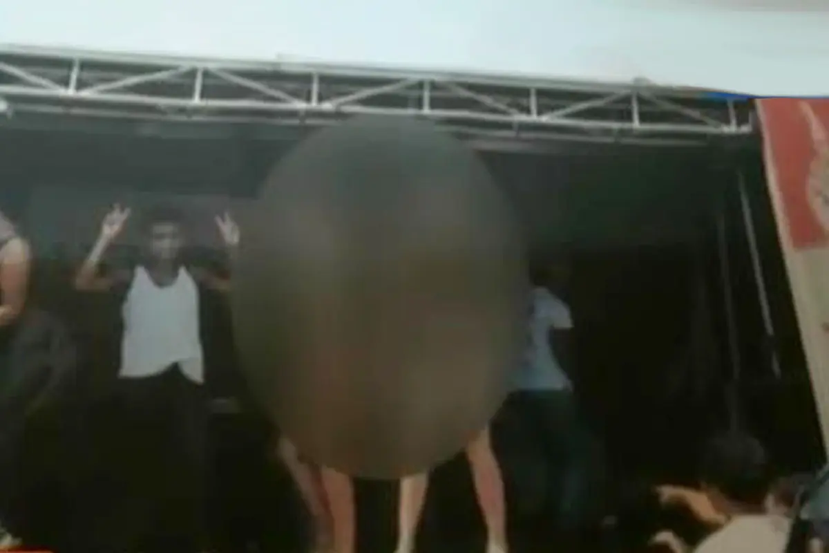 VIDEO: Foto Warga Asing Berbikini Hebohkan Pilkada Malang
