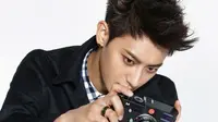 Tao EXO mengungkapkan kebiasannya yang unik, menyimpan kenangan melalui foto atau gambar.