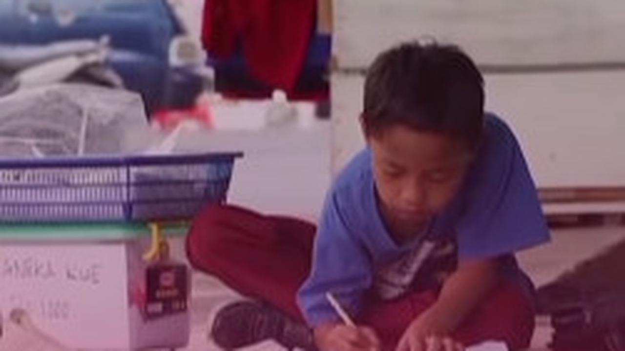 Perjuangan Bocah Yatim Ditinggal Pergi Ibu,