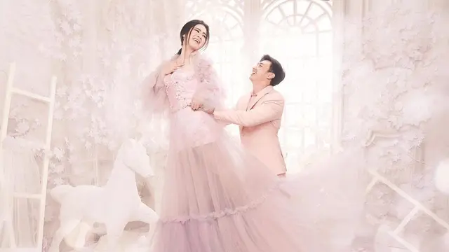 6 Potret Prewedding Caesar Hito dan Felicya, Bertema ‘Awesome Love in a Fairy World’