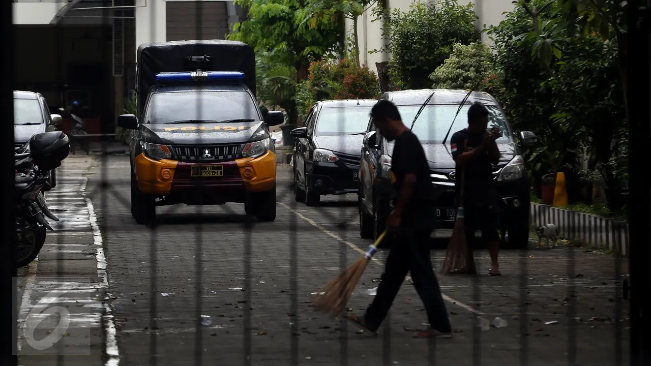 20161212-Persiapan PN Jakarta Utara Gelar Sidang Perdana Ahok-Jakarta