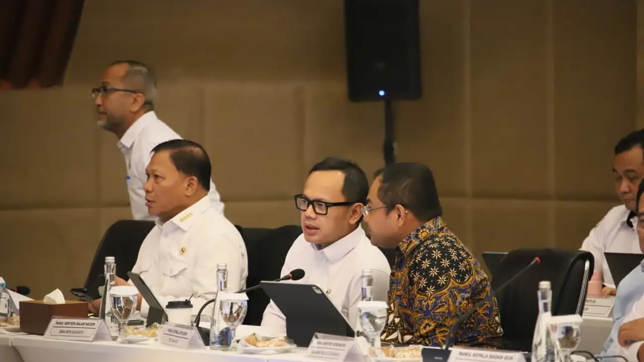 Rapat Koordinasi Terbatas KDKMP terkait Infrastruktur Pemerintah dan Offtaker Komoditas Desa di Kantor Kementerian Koordinator Bidang Pangan, Jakarta, Senin (20/7/2026). (Dok. Istimewa)