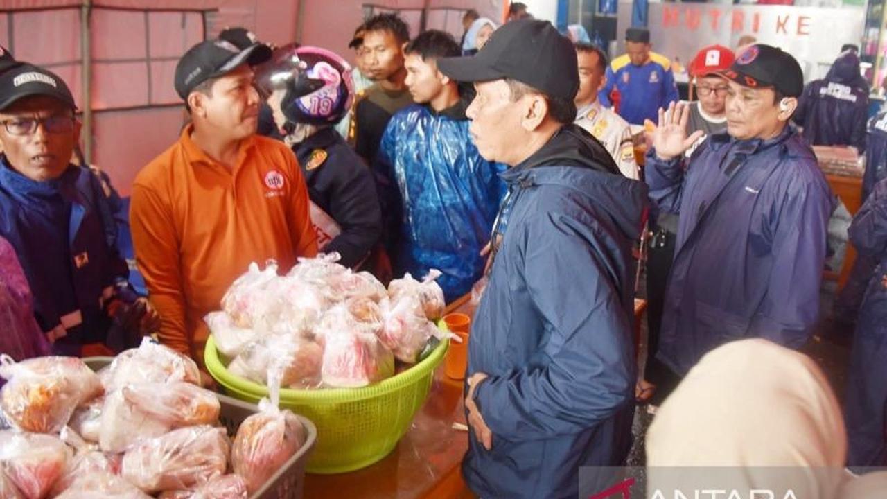Pemkot Pariaman Terima Bantuan Sembako Banjir Pariaman, Wawako: Sangat Membantu Warga