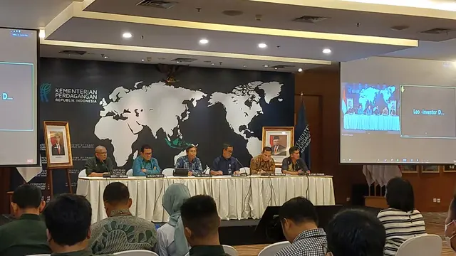 Kepala Badan Kebijakan Perdagangan Kementerian Perdagangan Kasan dalam Media Briefing di Kantor Kemendag, Kamis (27/4/2023). Pemerintah kembali menurunkan kewajiban pasokan minyak goreng ke dalam negeri jadi 300 ribu ton per bulan.
