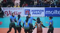 Tim putri TNI AU  mengalahkan Petrokimia Gresik Pupuk Indonesia, pada laga perdana putaran kedua final four Livoli Divisi Utama 2023 di GOR Joyoboyo, Kediri, Selasa (5/12/2023). (Bola.com/PBVSI)