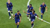 Para pemain Belanda merayakan gol yang dicetak Cody Gakpo ke gawang Rumania pada 16 besar Piala Eropa 2024, Selasa (2/7/2024).&nbsp;(AP Photo/Frank Augstein)